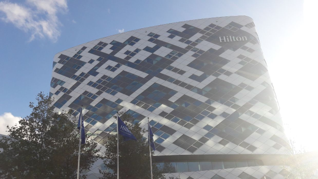 Hilton schiphol analist